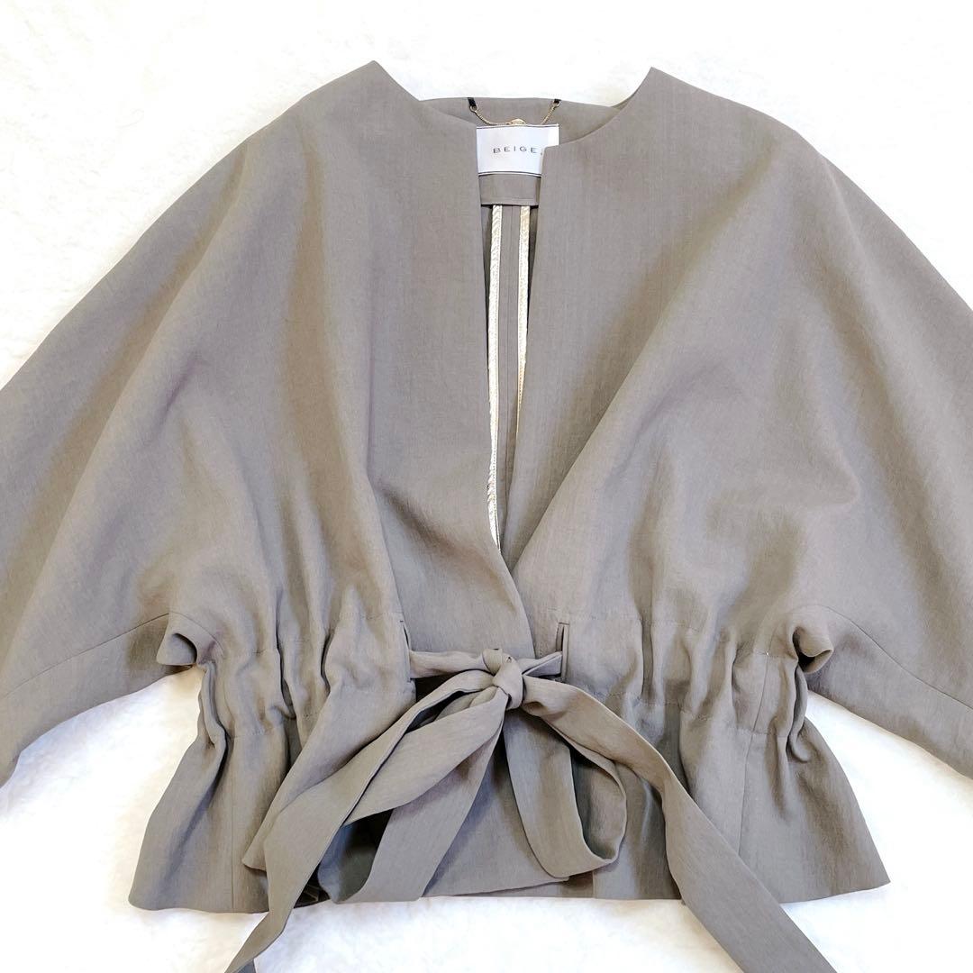 【美品】BEIGE, ベイジ　ノーカラージャケット 4 カーキ