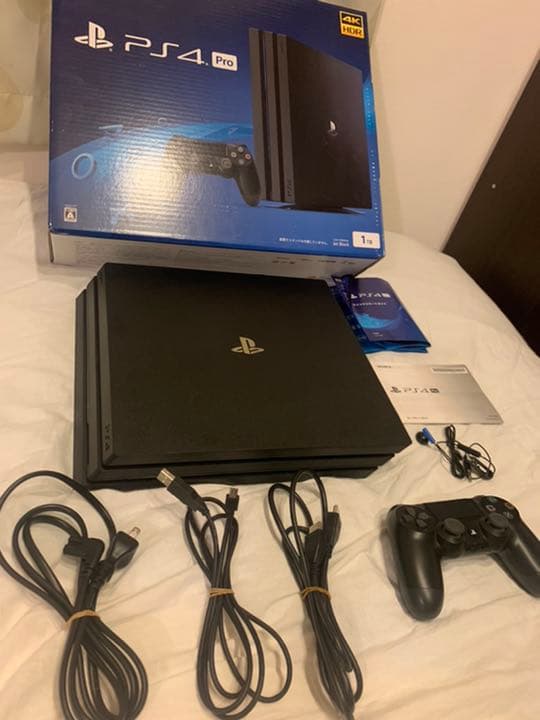 ps4 pro 1TB 中古　CUH-7200B ブラック