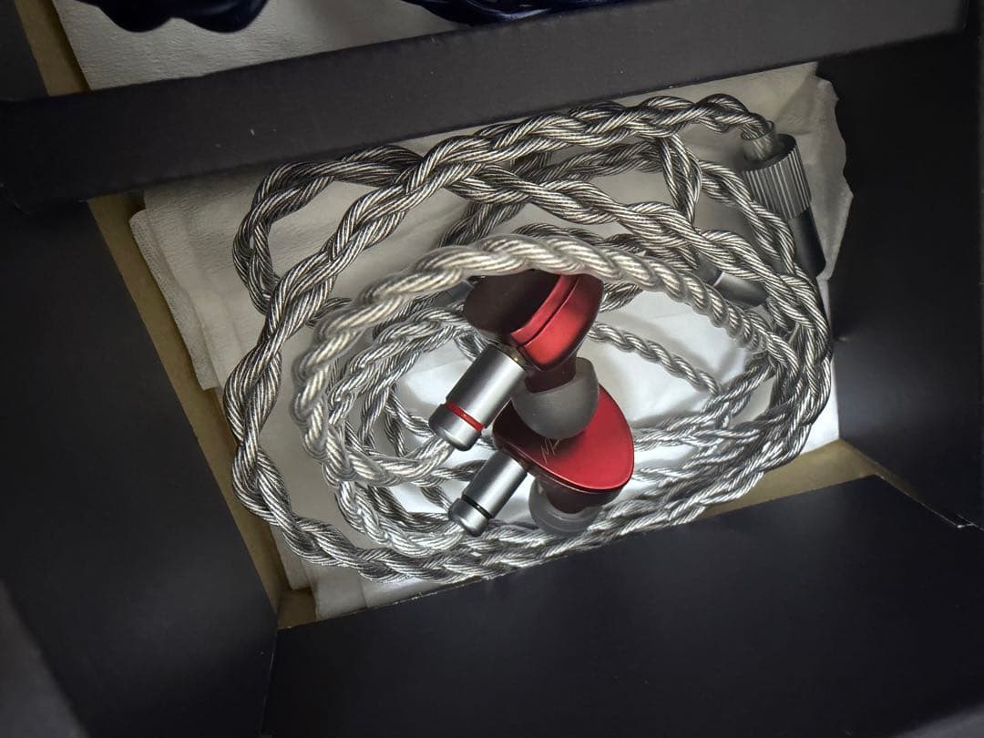 moondrop 水月雨 Aria2 真紅