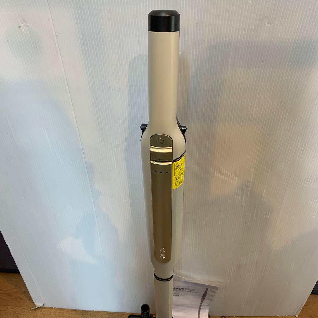Shark シャーク コードレス　スティッククリーナー　CS102JGY