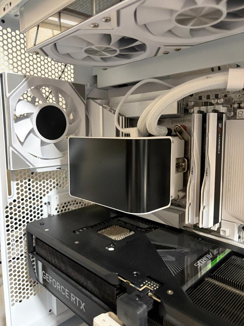 Thermalright wonder vision 360 水冷クーラー