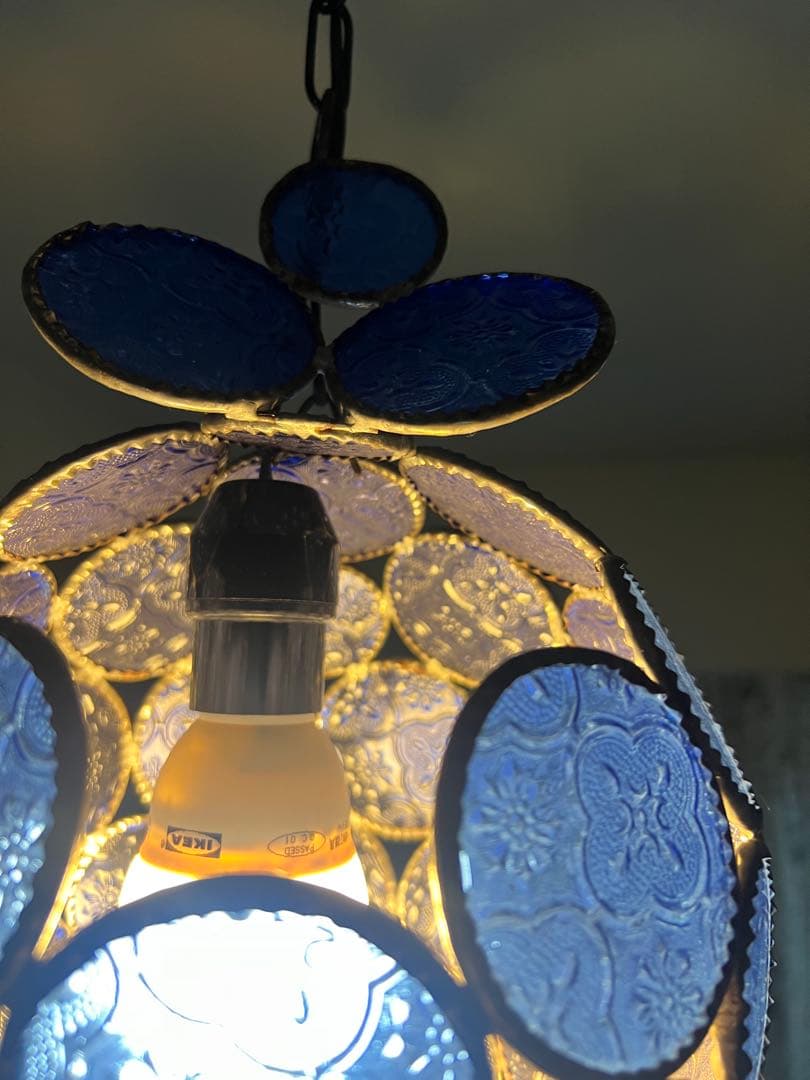 モロッコ製　青色ガラス ペンダントライト