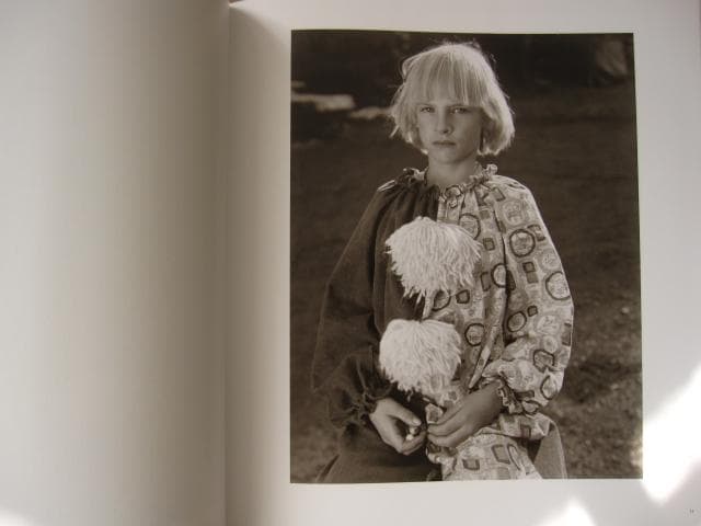 アート・デザイン・音楽 Misty Dawn : Portrait of a Muse