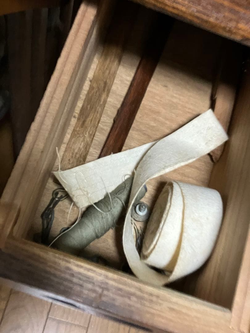 アンティーク足踏みミシン