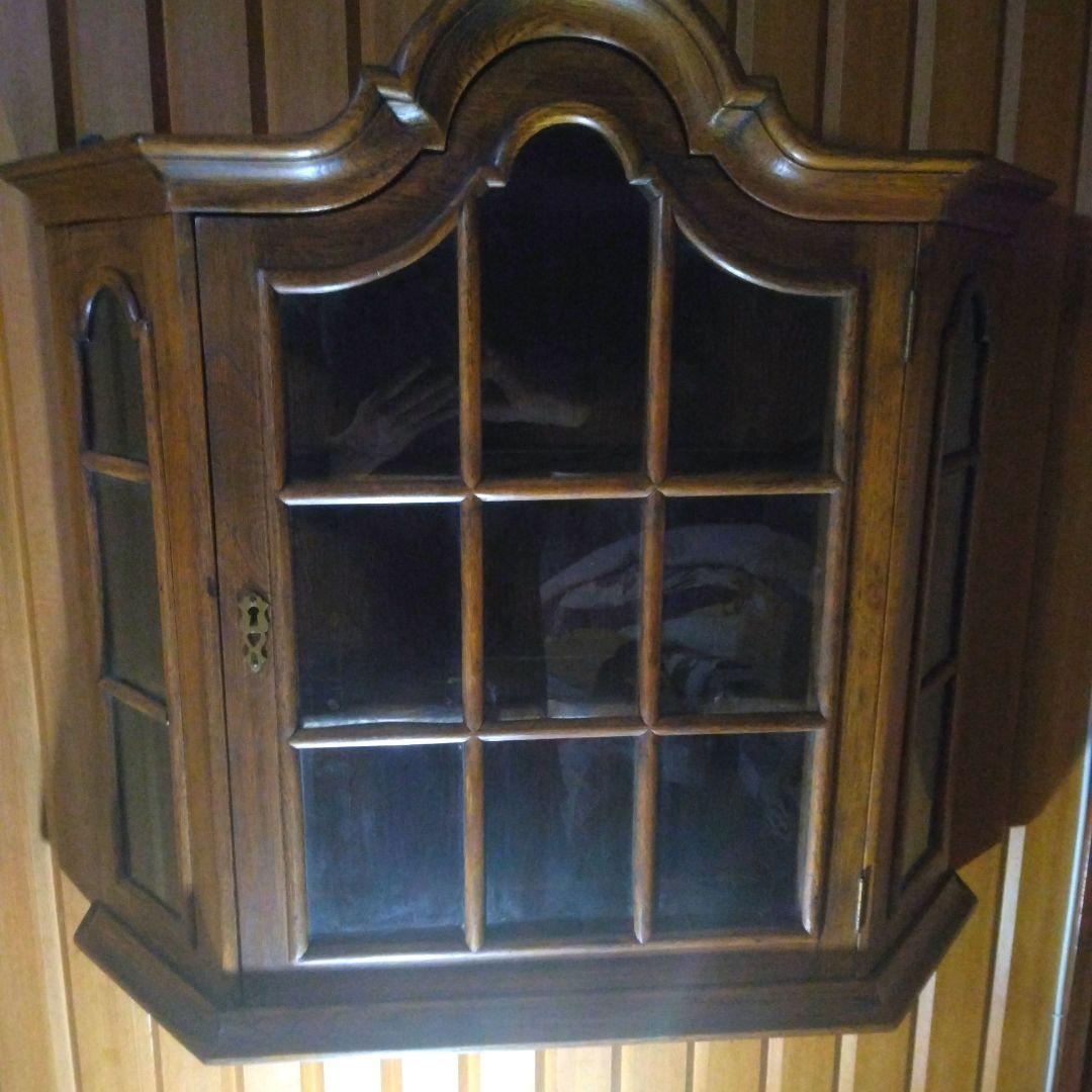 アンティーク風　 3面ガラス 　壁掛け飾り棚