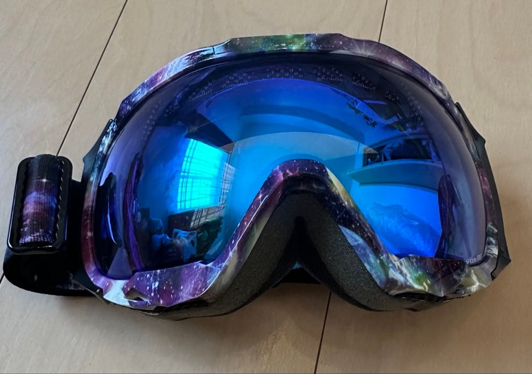 スキーウェア3点セット（ジャケット・パンツ・ゴーグル）