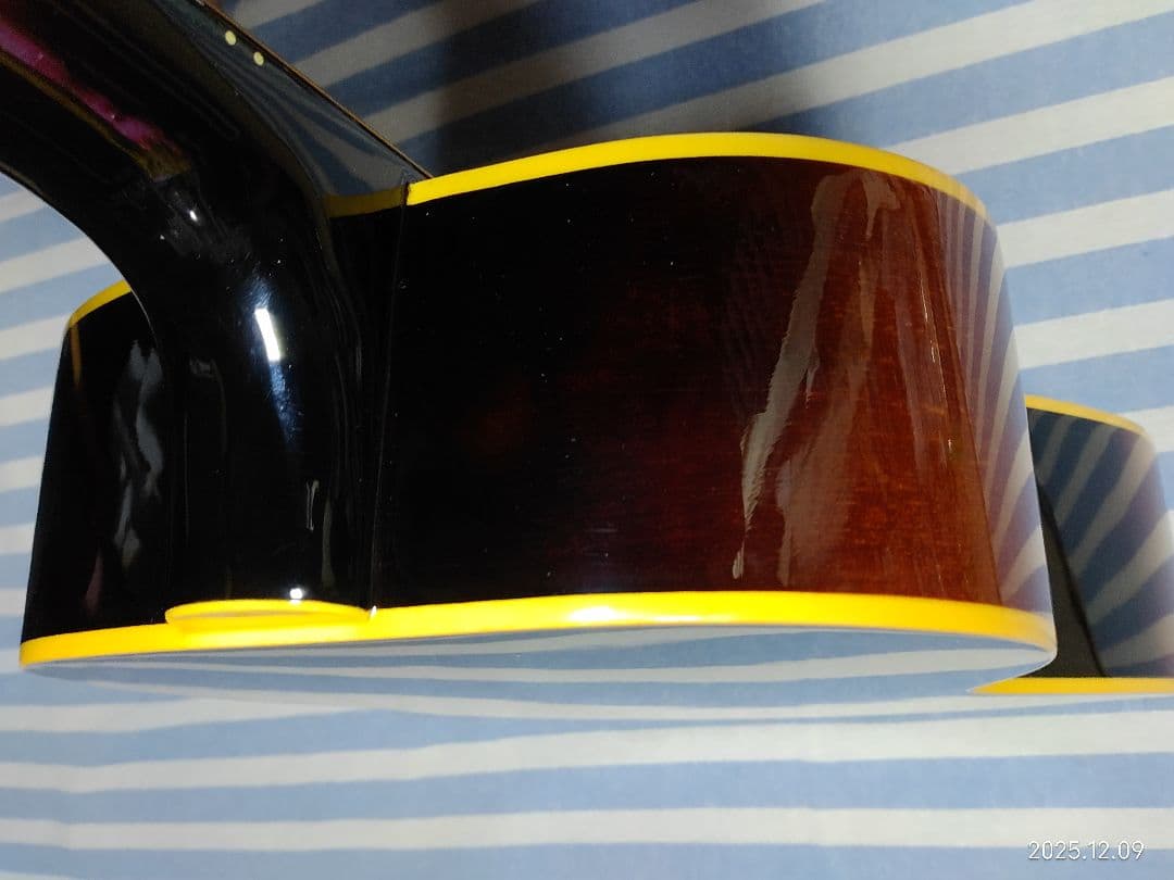 EpiphoneのGibsonヘッドの小振りアコギEL-00美品、ハードケース付