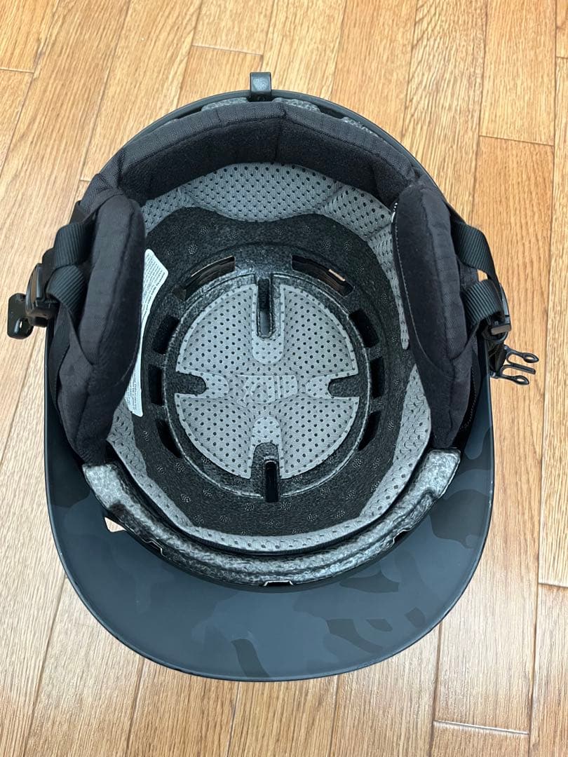 sandbox カモフラージュ スケートボードヘルメット多分Mサイズ