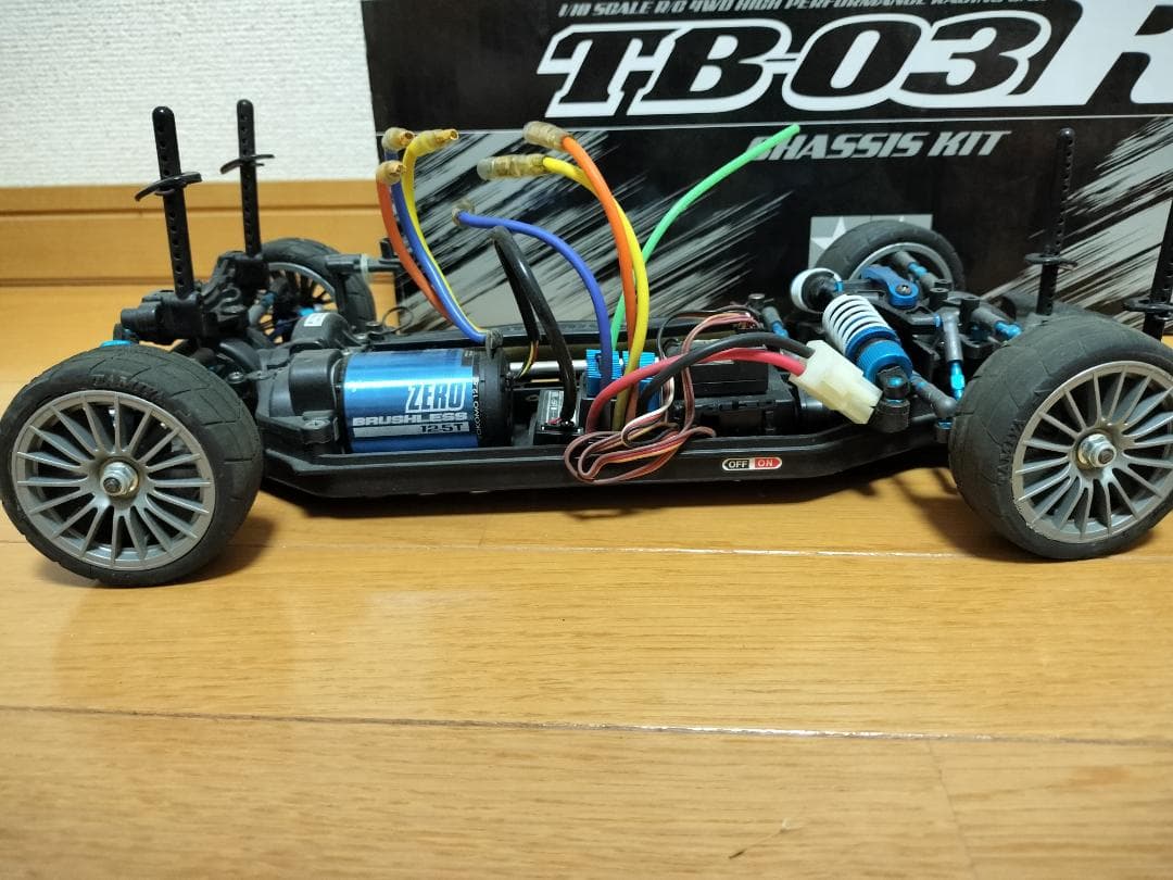 Tamiya TB-03R カローラアクシオボディ 12.5Tブラシレス