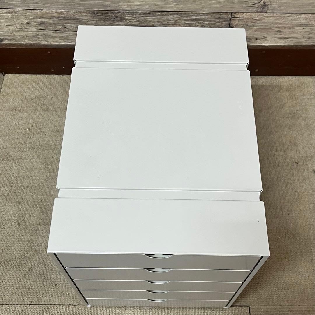 USM イノス ボックス 5段クローズ 色：lightgray （１）