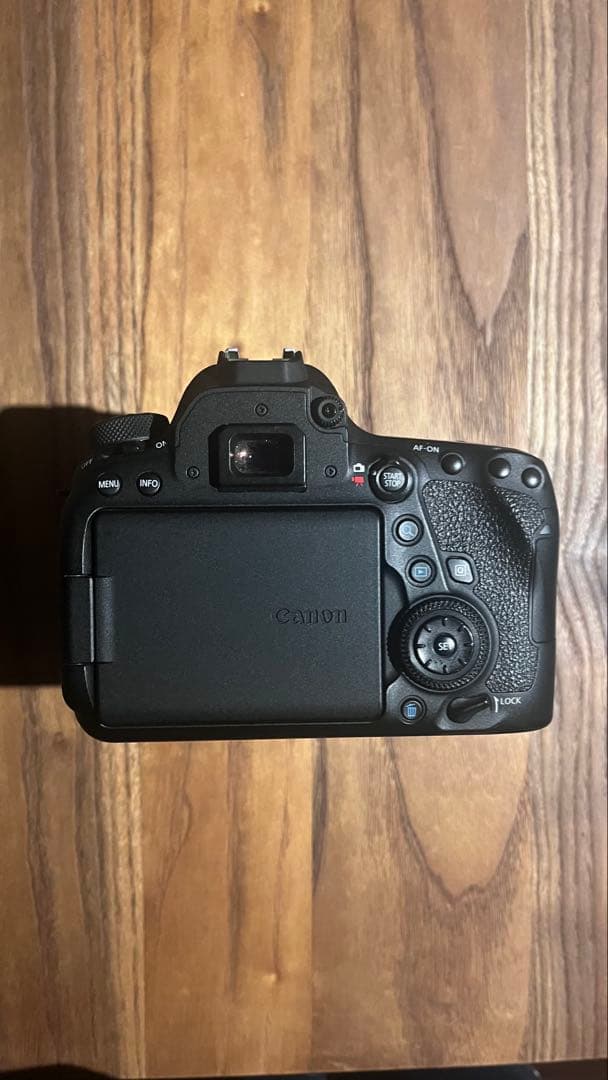 EOS 6D Mark II キヤノン一眼レフカメラ