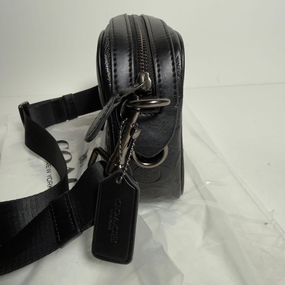 美品　コーチ　ショルダーバッグ　　クロスボディ　黒