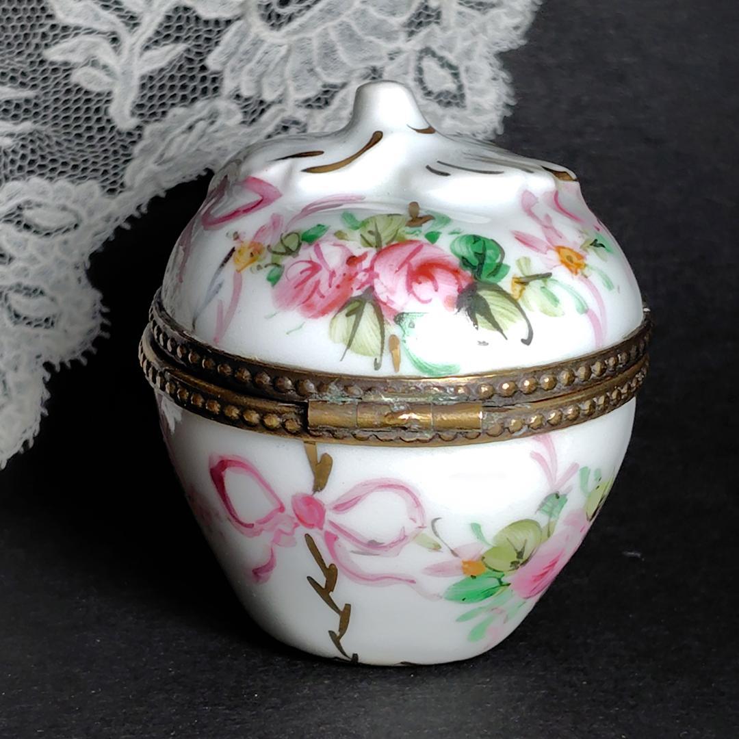 リモージュボックス　トリンケットボックス　フランス製　バラ　リボン