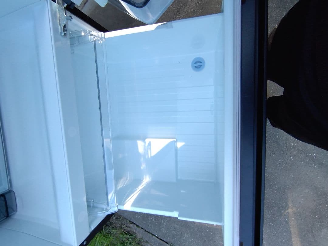 あきら 東芝 3ドア冷蔵庫 GR-V33SC (KZ) 2.3人家族