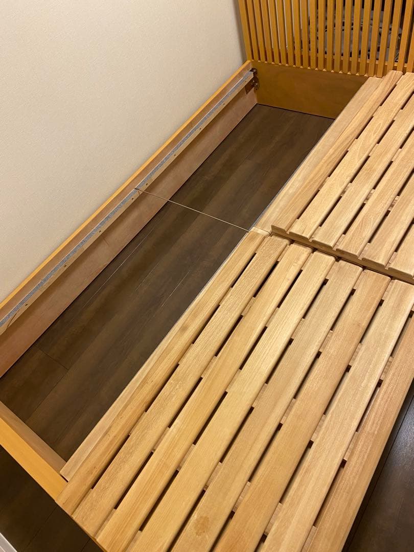 新品未使用　IDC大塚家具 セミダブルベッド