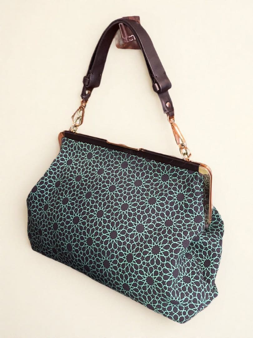 マルニバッグ　ポーチ　セット　幾何学模様　クラッチ　ハンドバッグ　極美品