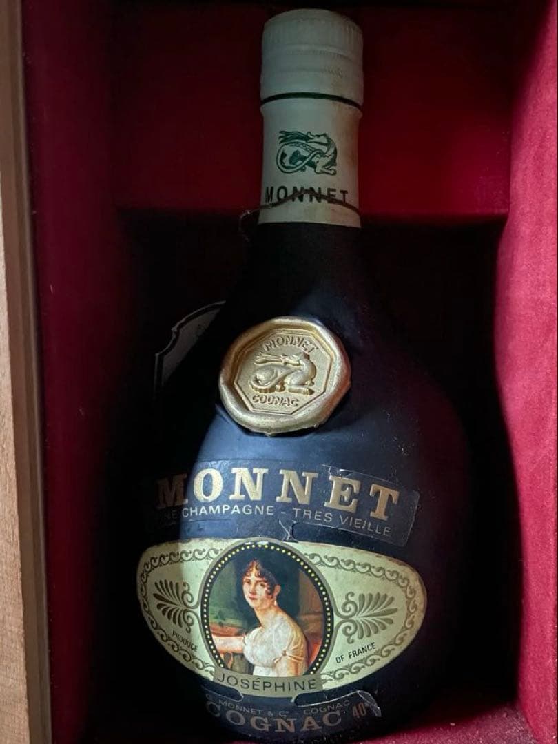 MONNET Josephine コニャック 木箱入り 未開栓　古酒　700ml