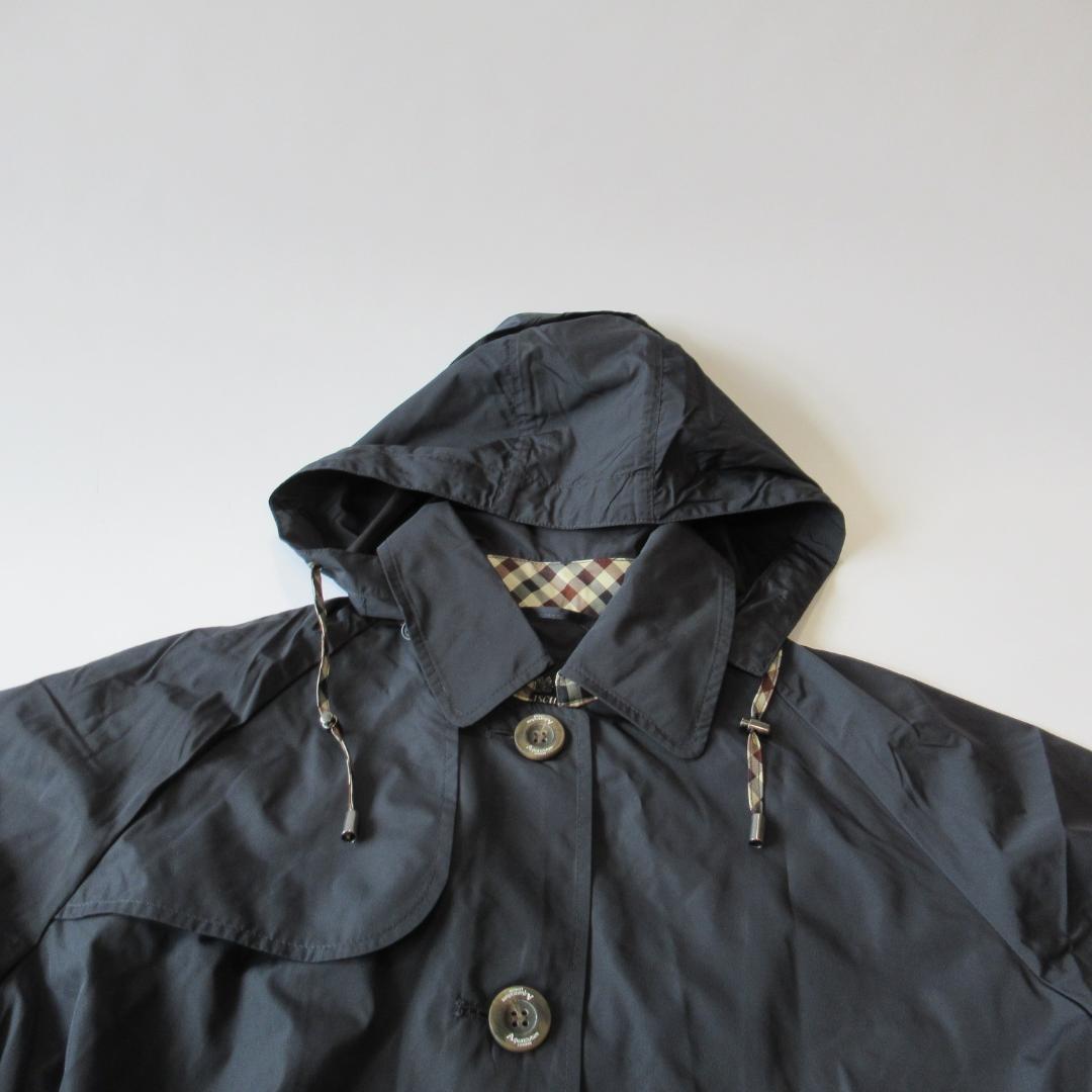 アクアスキュータム未使用ネイビー トレンチデザイン レインコート M 2/2