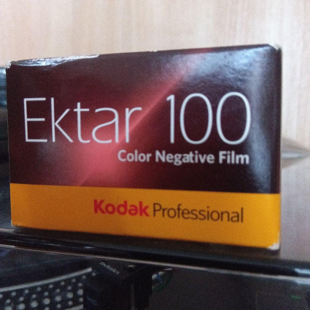 Nikon FM10 一眼レフカメラ　美品　カラーネガフィルム1本おまけ付き