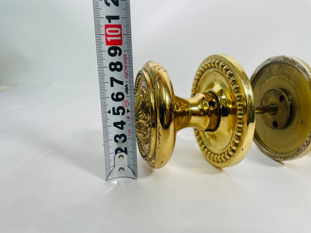 【レア品】アンティーク品　真鍮製ドアノブ　クラシックデザイン　現状品　インテリア