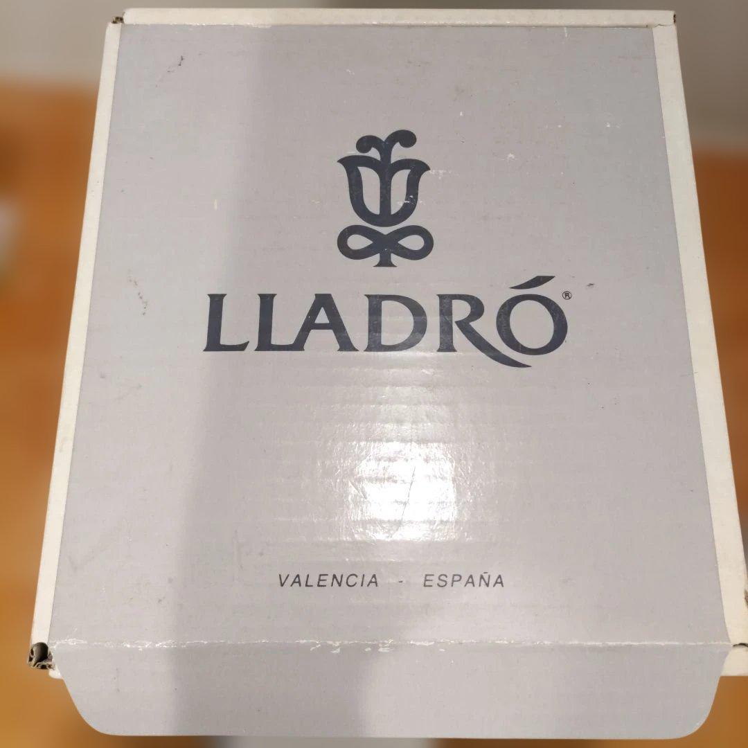 リヤドロ LLADRO 青色の子供と犬の陶器置物