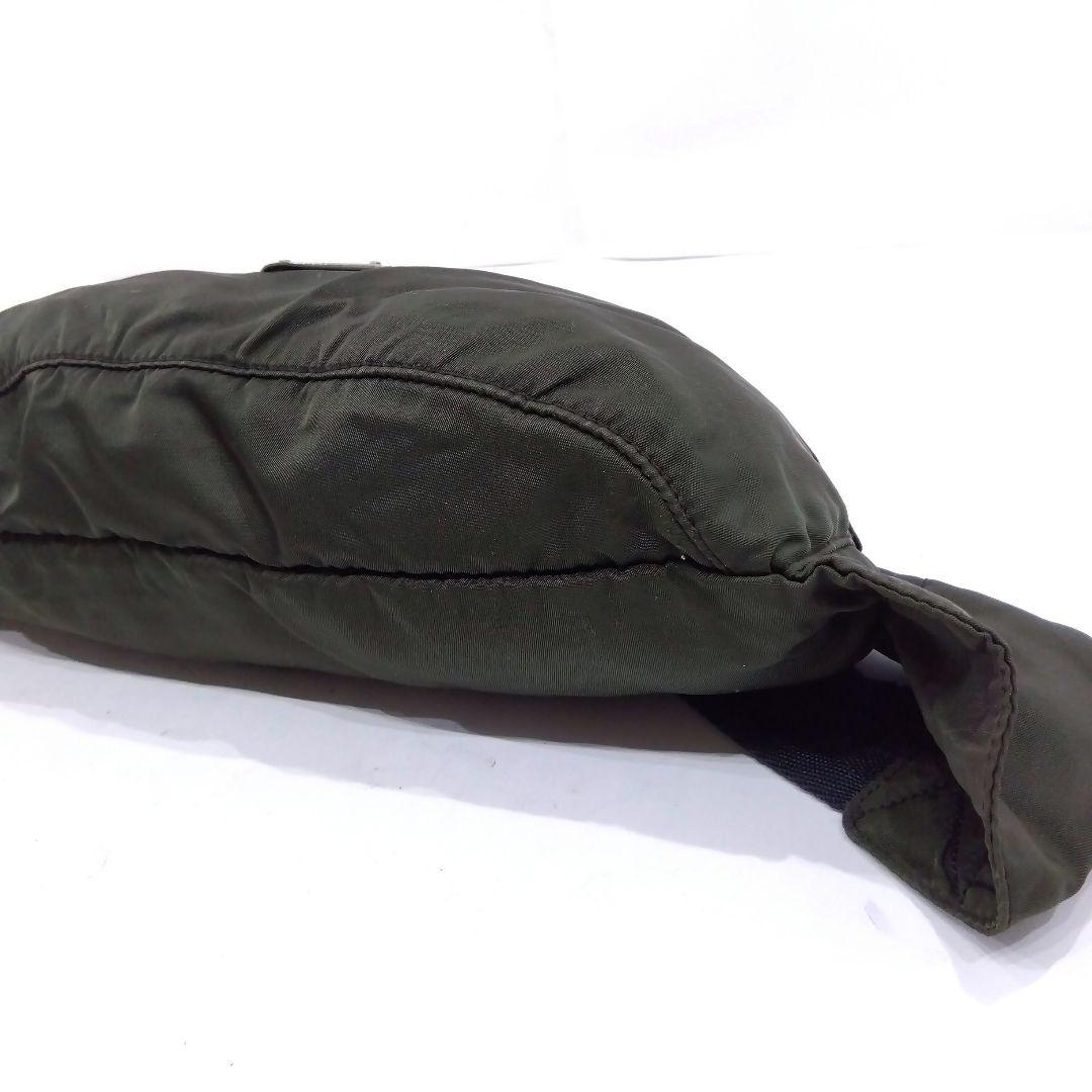 プラダ ボディバッグ ウエストポーチ ナイロン 2室 グリーン系 三角ロゴ