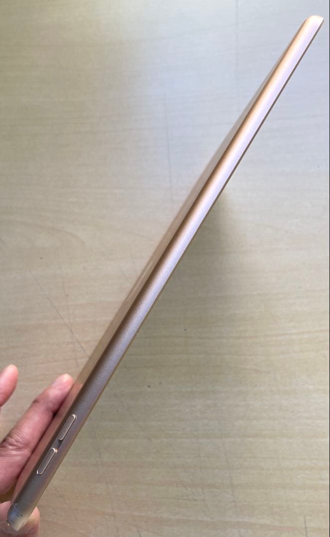 iPad 第7世代　A2197 Wi-Fiモデル　ゴールド　128GB 美品#6
