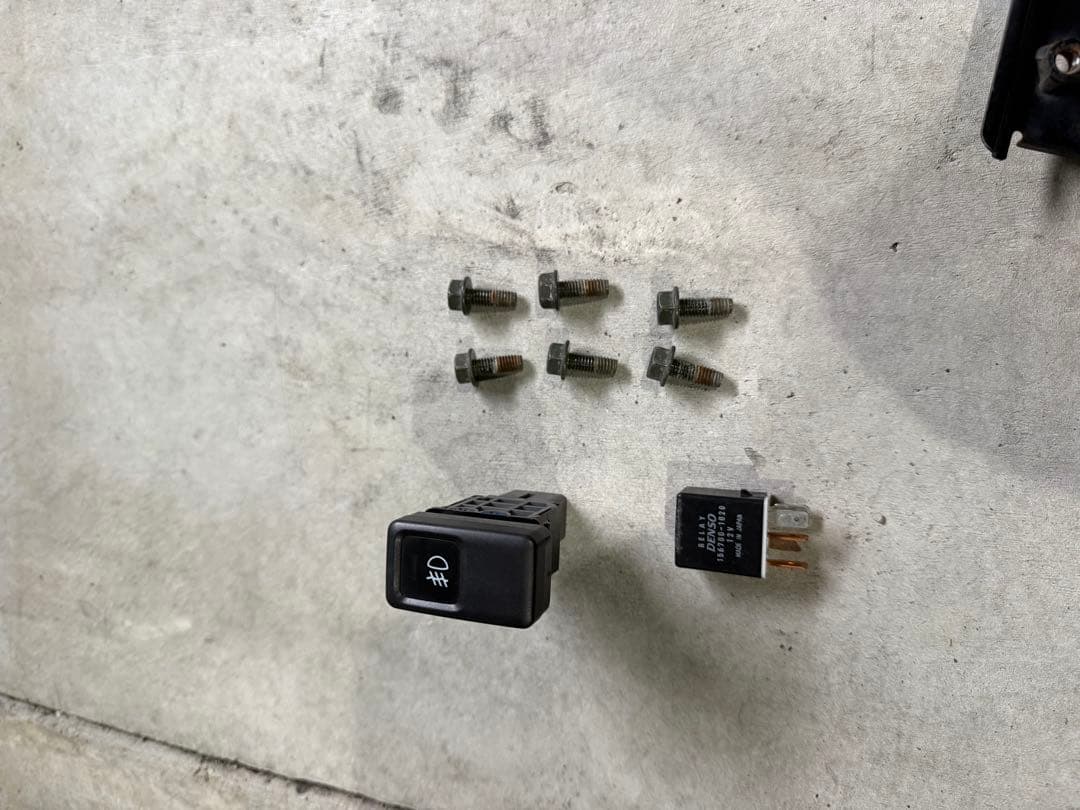 GDB中期 フォグランプキット　カバー　リレー　スイッチ　GDB/GDA/GGA