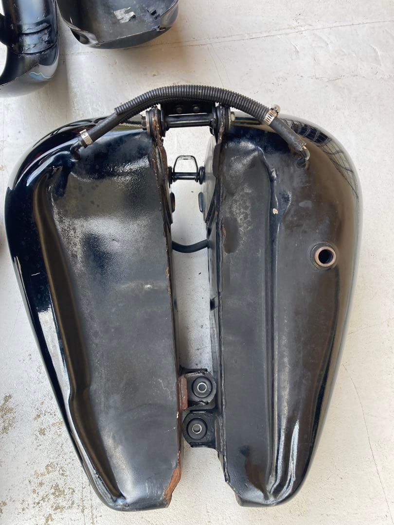 ミコライオさん専用。ハーレーエボソフテイルタンクセット