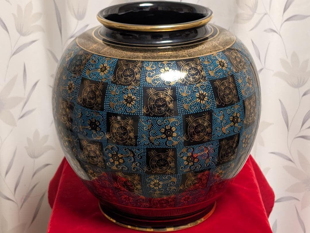 九谷　大壺　花瓶　金彩　青粒　仙龍　10号