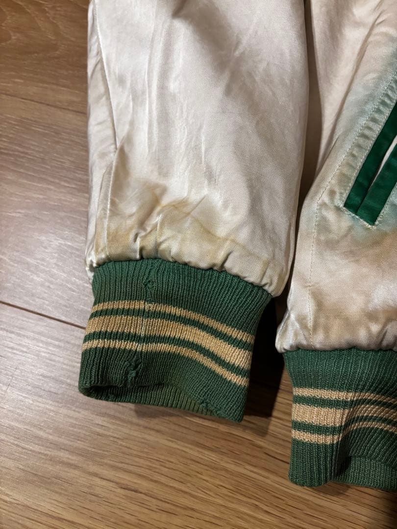 ビンテージ スタジャン リバーシブル チェーンステッチ ウール　サテン