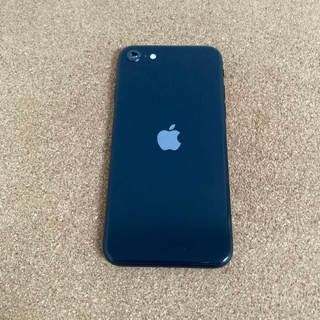 4027【早い者勝ち】電池良好☆iPhoneSE3 64GB SIMフリー☆
