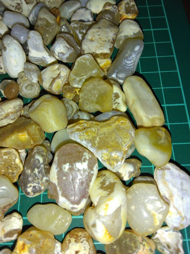 北海道各地産　瑪瑙　瑪瑙原石 鉱物標本　天然石　宝石　厳選美品