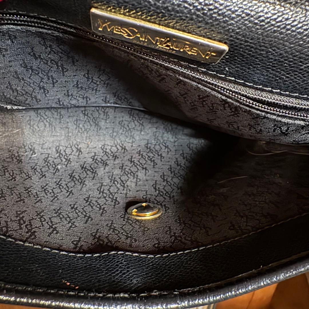 イヴ・サンローラン　ショルダーバッグ