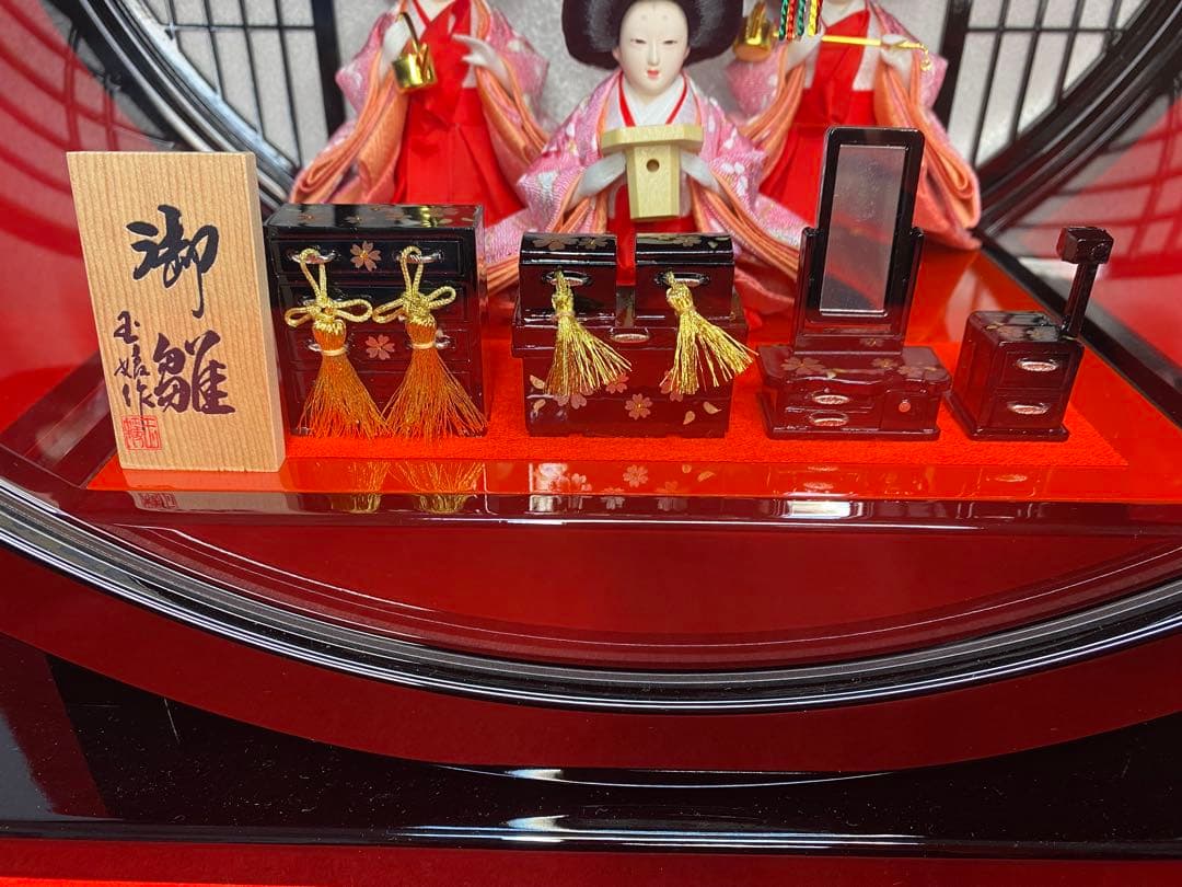 雛人形　五人飾り円型アクリルケース入・間口約４４×奥約２３×高約４５㎝