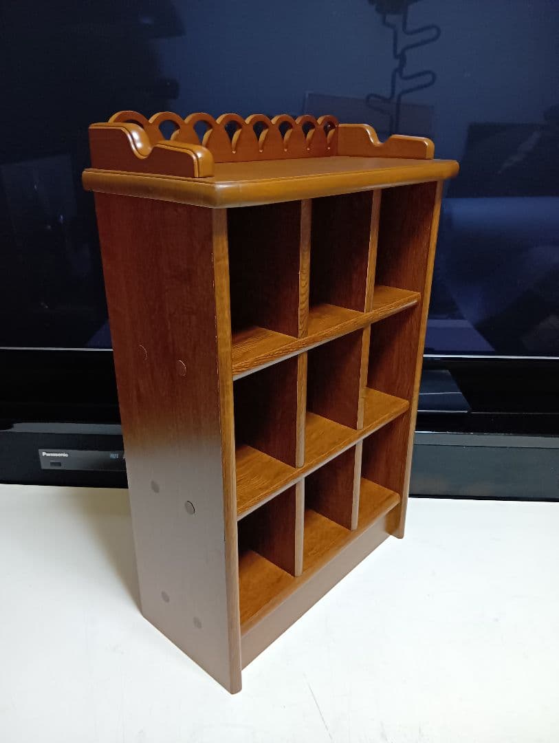 フレンチ　クラシック　透かし彫り　デザイン　ウッド　サイド　ラック