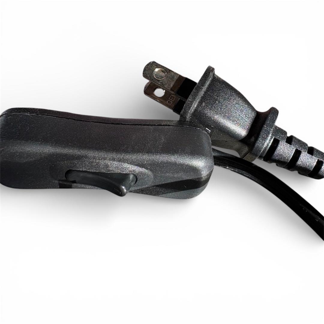 ステンドランプ 新品未使用難あり　ピンク系　バラ　薔薇　卓上　スタンド　ライト