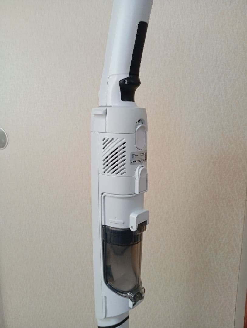 ✩土日限定価格☆【美品】Shark LC400JWH コードレスクリーナー