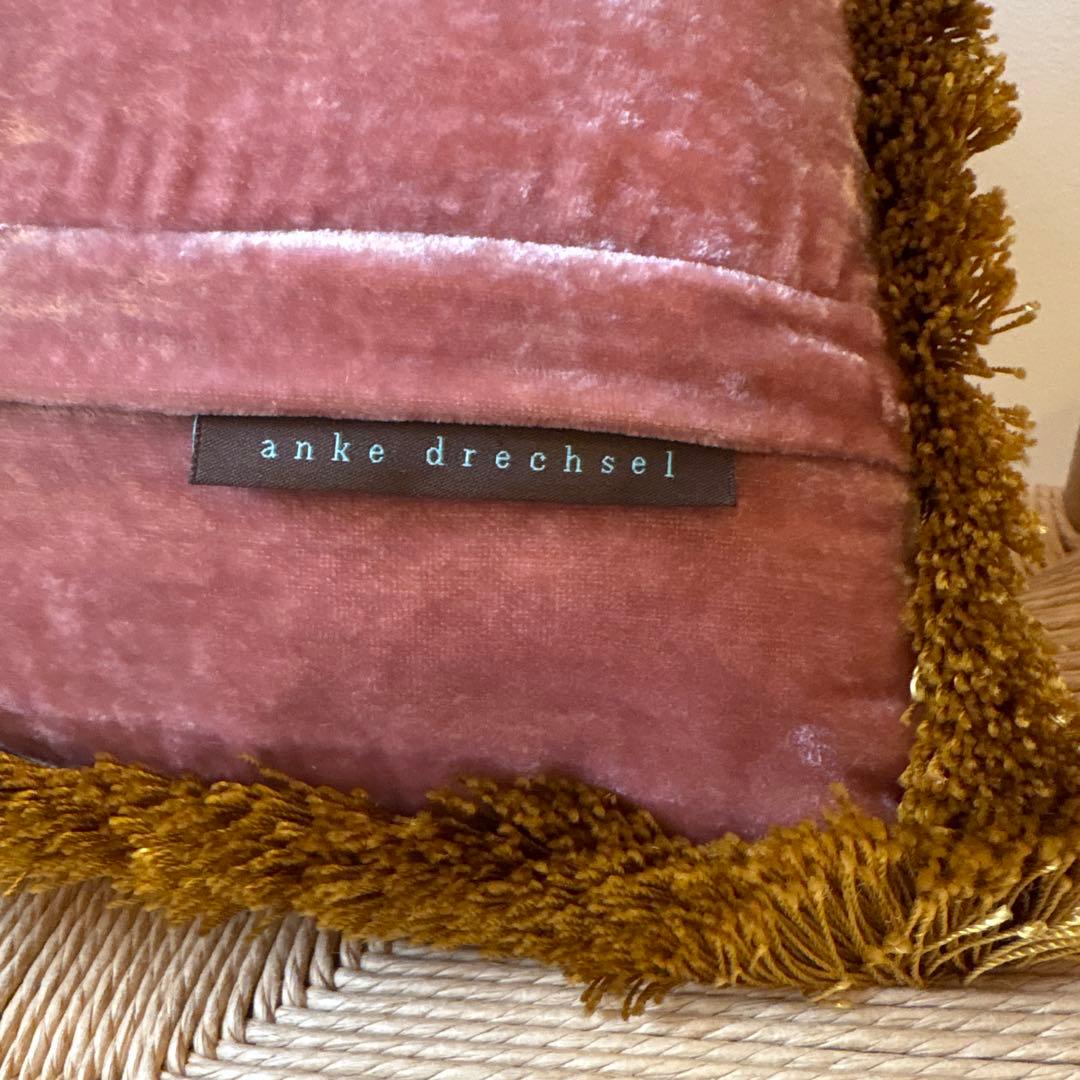Anke Drechselアンケ・ドレッチェルクッションHPdecoatrier