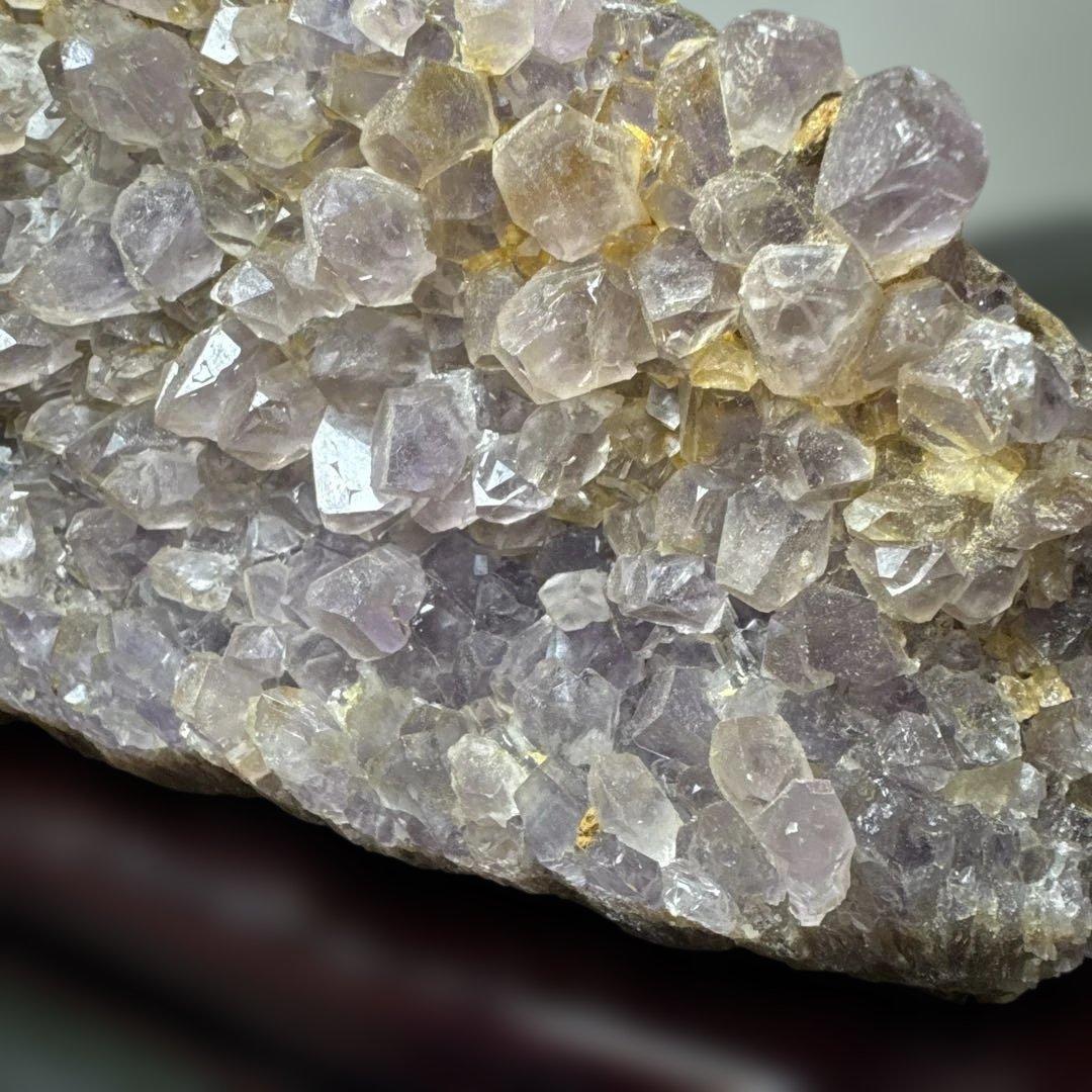 ブラジル産アメジストクラスター約1.7kg台座付