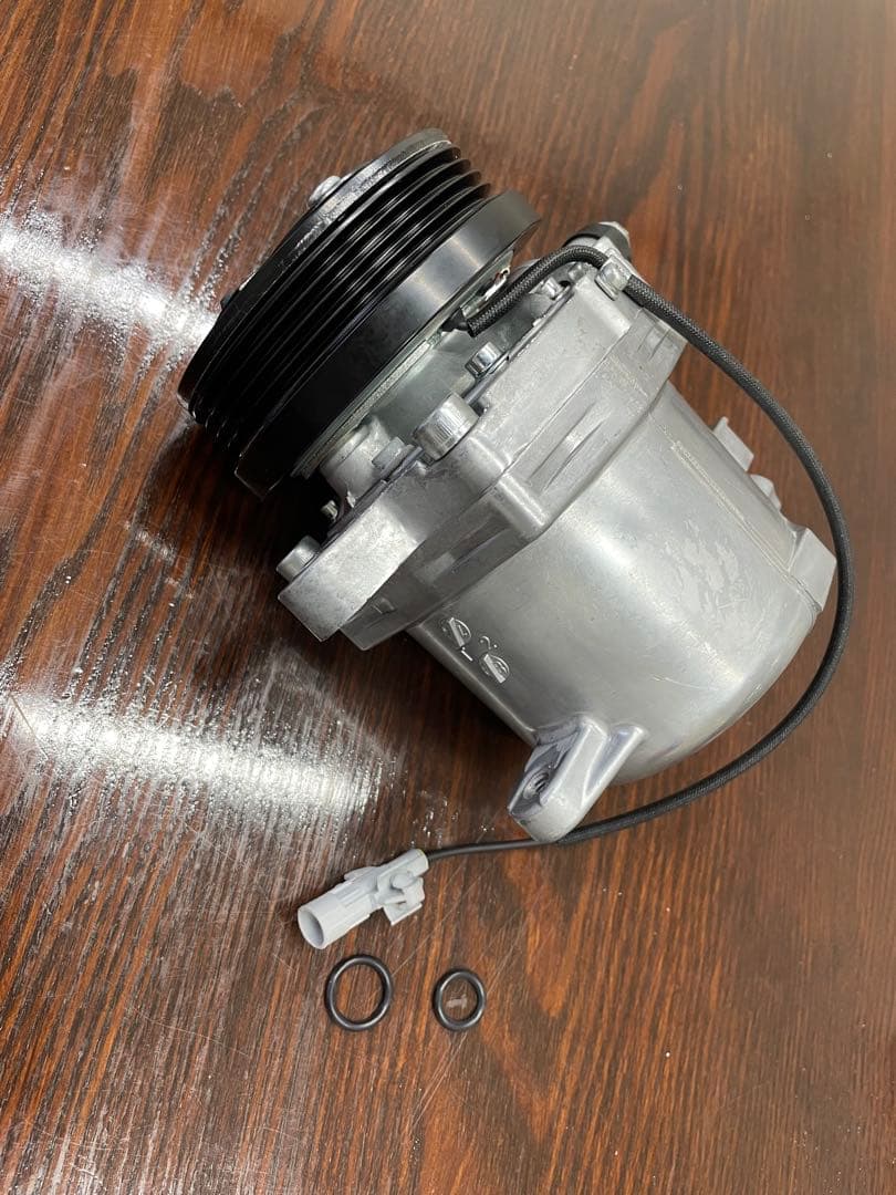 ワゴンR用 MH23S パレット MK21S エアコン　コンプレッサー