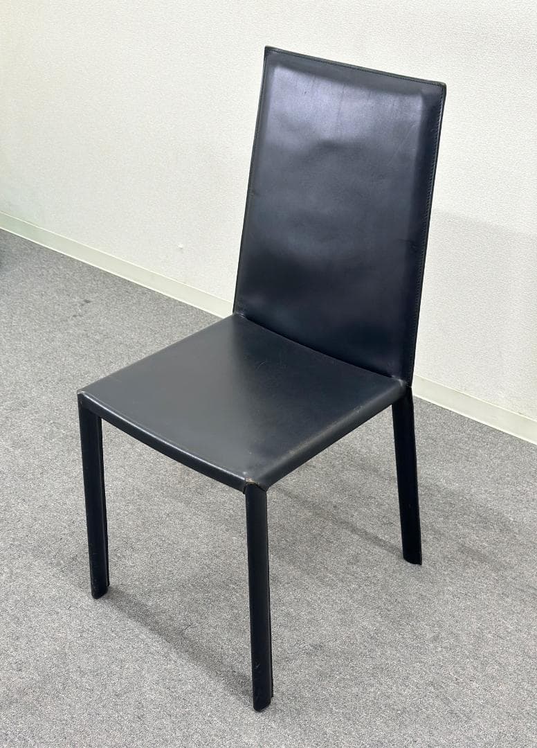 ■arrben/アルベン■レザー　ダイニングチェア　本革　イタリア　モダン　黒