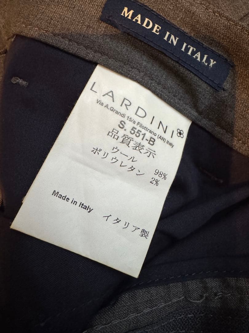 LARDINI トラベルパッカブル　グレー スーツ　セットアップ
