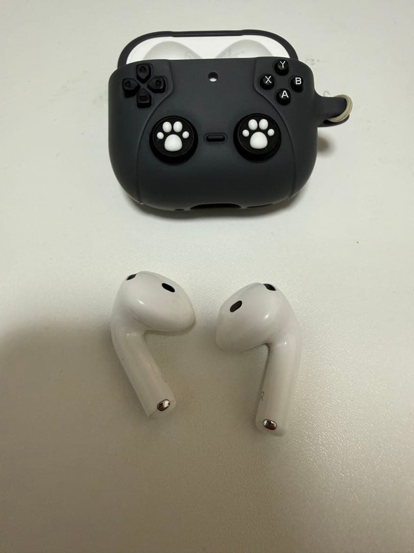 【正規品】AirPods4アクティブノイズキャンセリング搭載 イヤホンカバー付き