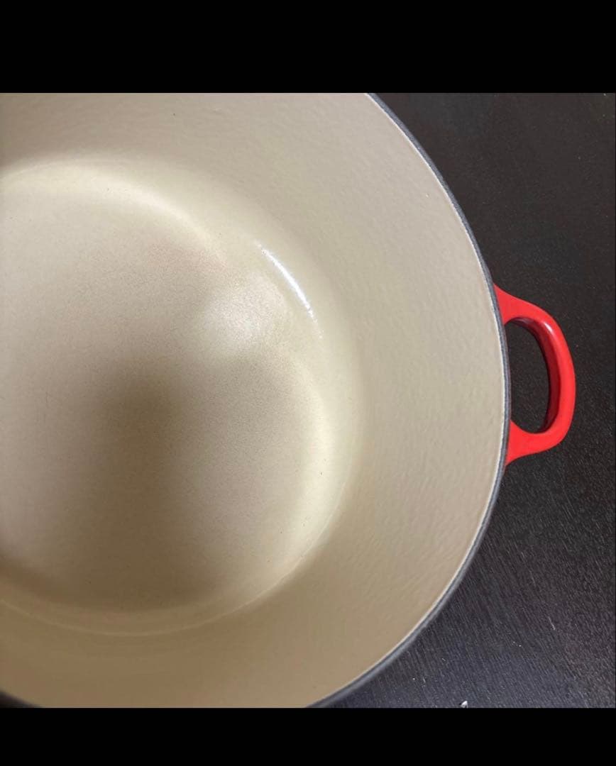 ルクルーゼ ココットロンド 24cm シルバーツマミ　両手鍋　ホーロー　鋳物