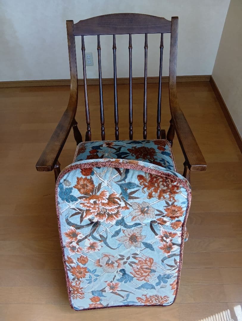 ロッキングチェア　１脚