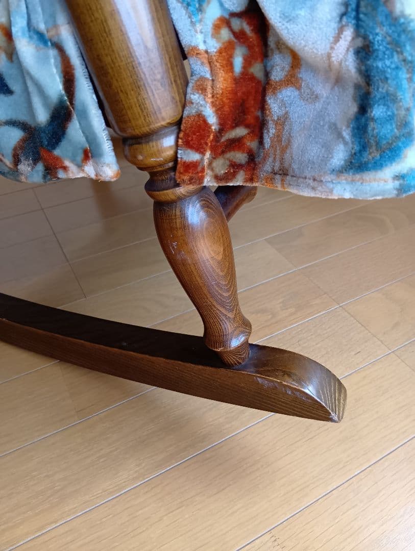 ロッキングチェア　１脚