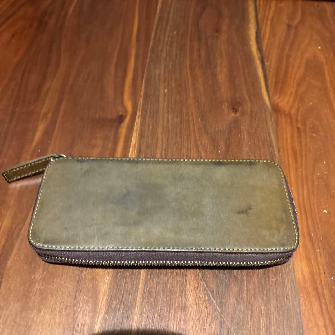 バハギア　ラウンドジップペンケース