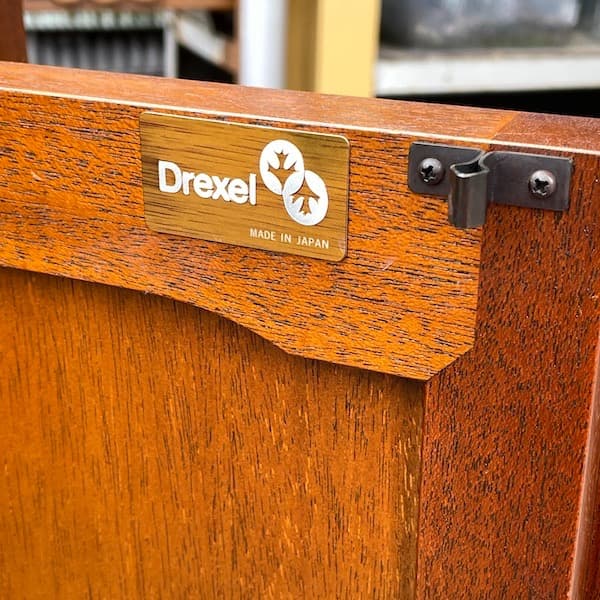 ドレクセルヘリテイジ　トライユン　ホールチェスト　サイドボード