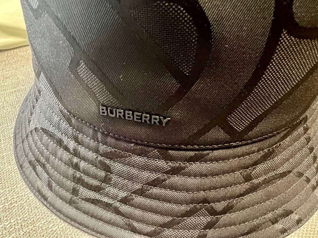バケットハット　バーバリー　TBモノグラム　ブラック